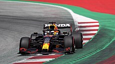 Max Verstappen pi kvalifikaci na Velkou cenu týrska formule 1.