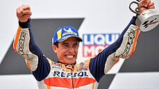Marc Márquez se raduje z vítzství na Velké cen Nmecka ve tíd MotoGP.