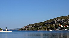 Chorvatsk ostrov Drvenik Veli. (24. nora 2011)