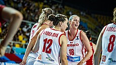 České reprezentantky během utkání s Chorvatskem na ME v basketu 2021.