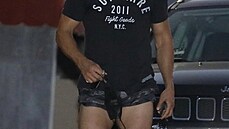 Herec Milo Ventimiglia vzbudil svým outfitem vášnivé reakce. (26. června 2021)