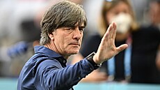 N�mecký trenér Joachim Löw v pr�b�hu duelu s Portugalskem.