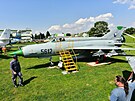 V Leteck�m muzeu v Kunovic�ch zrenovovali legend�rn� st�ha�ku MIG 21MF (�erven...