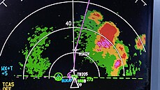 Boukové mraky na radaru Boeingu 737 nad jihem Moravy krátce ped úderem...