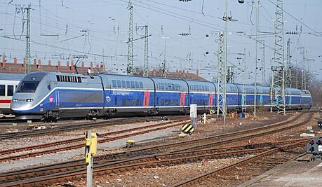 spch rychlovlak TGV piml francouzsk drhy nakupovat od roku 1995 patrov...