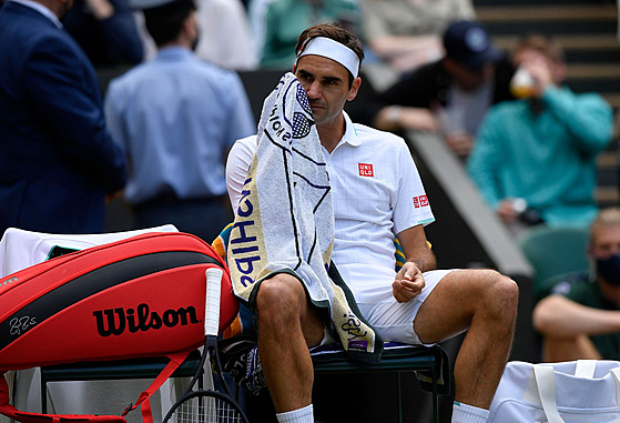 Roger Federer ve čtvrtfinále Wimbledonu