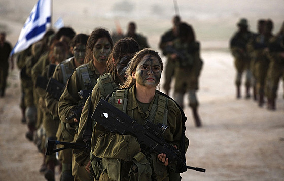 Píslunice smíeného izraelského batalionu Karakal (14. bezna 2013)