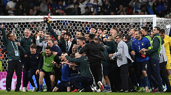 Italská radost z postupu do finále fotbalového Eura.