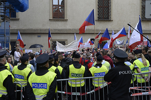 V centru Prahy bude 27. listopadu protestovat 7 500 lidí, hlásí městu odboráři