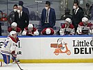 ZKLAMÁNÍ. Hokejisté Montrealu mají hlavy dole po konci sezony.