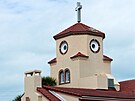 Kostel v Tamp na Florid se pyní kachním zobákem.