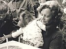 Kama v nárui chovatelky Boeny Gottfriedové a jeho 1.narozeniny v ervnu 1972