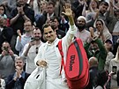 výcar Roger Federer bhem osmifinále Wimbledonu.