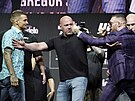 Prezident UFC Dana White se snaí udret od sebe MMA zápasníky Conora McGregora...