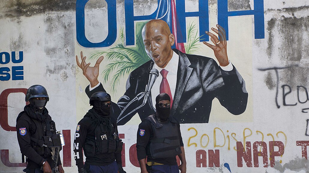 Skupina útoník zastelila haitského prezidenta Jovenela Moiseho. (7. ervence...