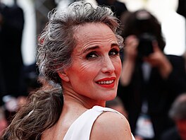 Andie MacDowellová (Cannes, 7. ervence 2021)