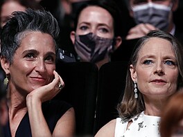 Alexandra Hedisonová a Jodie Fosterová (Cannes, 6. ervence 2021)