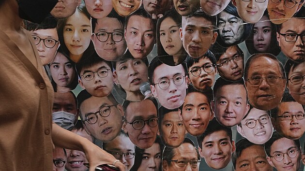 Portrty zatench prodemokratickch aktivist v Hongkongu (1. ervence 2021) 