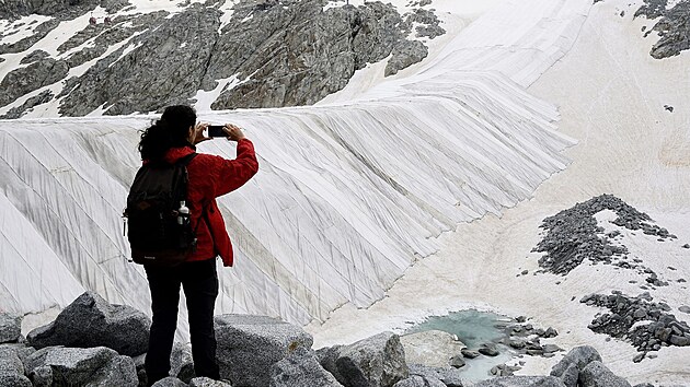 ena si fot zahalen ledovec Presena. (1. ervence 2012)