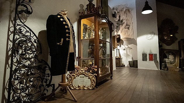 V půdních prostorách Muzea Kroměřížska sídlí nová stálá výstava Poklady staré půdy. Návštěvníky provede pestrými zákoutími.