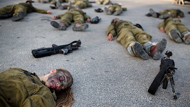 Pslunice smenho izraelskho batalionu Karakal. (14. bezna 2013)