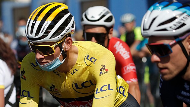 Mathieu van der Poel před startem sedmé etapy Tour de France.