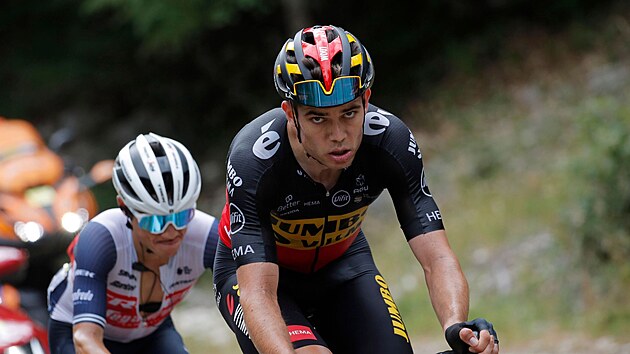 Wout van Aert (vpedu) a Kenny Elissonde bhem niku v 11. etap Tour de France.