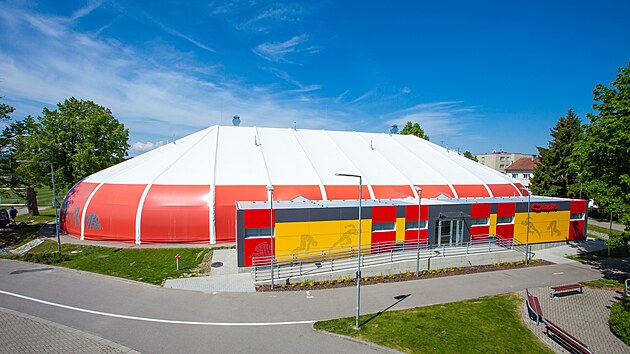Díky Svitapu byla na stadionu ve Svitavách vybudována unikátní sportovní hala přezdívaná Šapito.