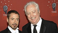 Robert Downey Jr. (nalevo) a jeho otec Robert Downey Sr. (8. kvtna 2008)