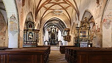 Kostel kadaského frantikánského klátera je nyní kompletn zrekonstruovaný.