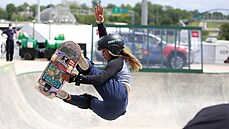 Skateboardistka Sky Brownová