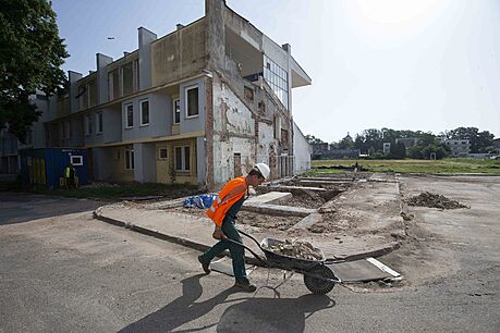 Rekonstrukce Letního stadionu v Pardubicích (13. 7. 2021)