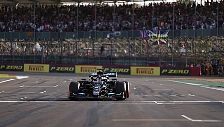 Lewis Hamilton v kvalifikaci na sprintovou kvalifikaci Velké ceny Británie