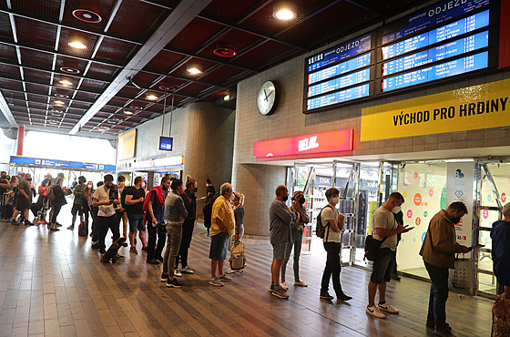 Na hlavním nádraí je nové okovací centrum bez registrace. (12. ervence 2021)
