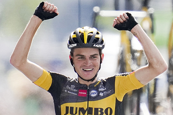 Cílová radost Američana Seppa Kusse po vítězství v 15. etapě Tour de France.
