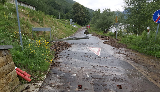 Děčín se chystá na rozvodnění Labe, zřejmě zatopí cestu do Dolního Žlebu
