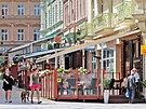 Pedzahrádky restaurací v centru Karlových Var