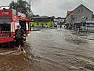 Voda v Dolní Poustevn bhem chvilky zatopila nkolik desítek dom. Na pomoc...