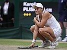 Ashleigh Bartyová vítzí ve finále Wimbledonu.