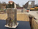 Vstavba novho mostu pes Meziboskou ulici v Litvnov. (24. dubna 2021)