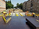 Vstavba novho mostu pes Meziboskou ulici v Litvnov. (13. ervence 2021)