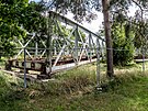 Torzo stoletho mostu v hradeckch Svinarech u eky Orlice (12. 7. 2020)