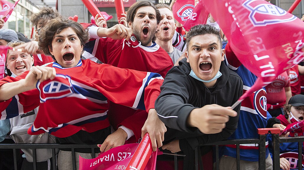 V RÁI. V Montrealu je hokej tém náboenstvím. Fanouci místních Canadiens...