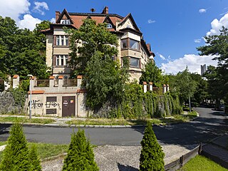Vila Viktora A. Beneše v ulici Nad Výšinkou čeká demolice. (15.7.2021)