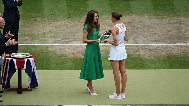 Vvodkyn Kate pedv tal za druh msto v ensk dvouhe Wimbledonu esk...