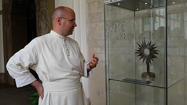 Na v�stav� ve Strahovsk�m kl�te�e je vid�t, jak se o pam�tky starali komunisti, a jak vypadaj� dnes