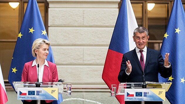 Předsedkyně Evropské komise Ursula von der Leyenová přijela do Prahy. (19. července 2021)