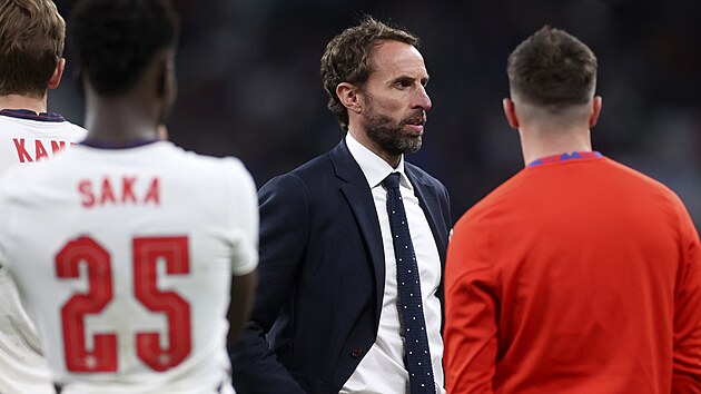 Zklaman anglick kou Gareth Southgate po nespnm finle evropskho...