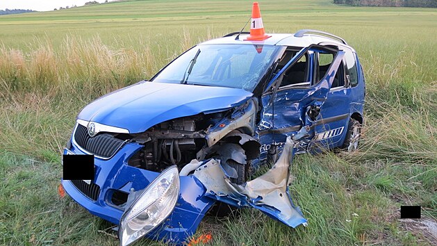 Celková škoda na autech byla předběžně vyčíslena na 200 tisíc korun.