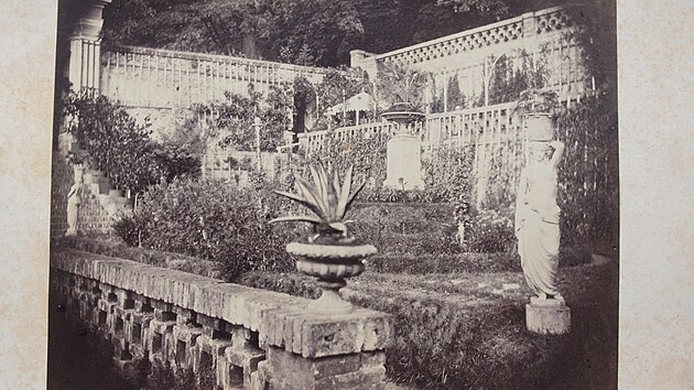 Zámecká zahrada v Lysicích se má vrátit do podoby na přelomu 19. a 20. století včetně soch.